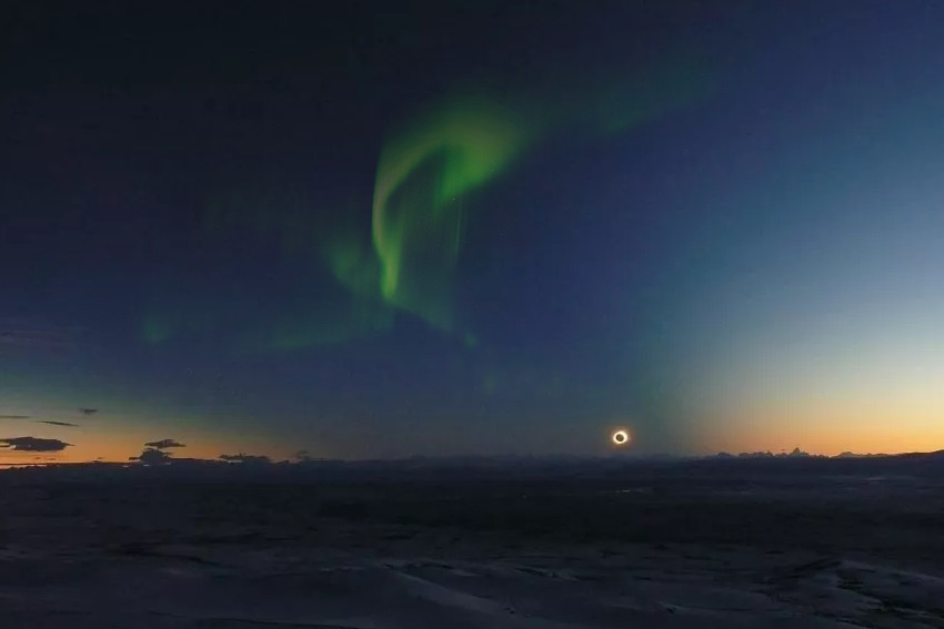 Aurora borealis and 2026 total solar eclipse in northern Russia at once.